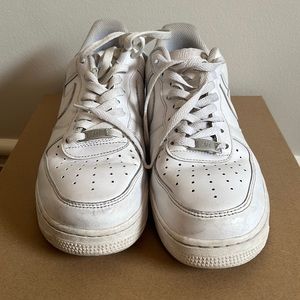 Used Men’s Nike White Air Force Ones - Size 9.5